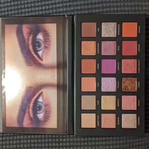 Huda Beauty Desert Dusk Palette! Brand new! Not sold any longer